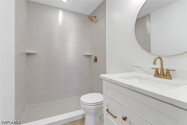 Building Photo - 4525 Fluvia Ave