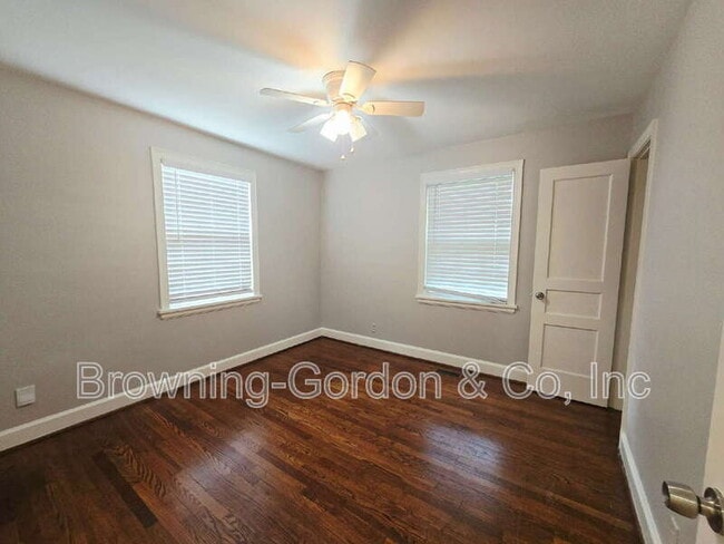 Building Photo - 3611A Mayflower Pl