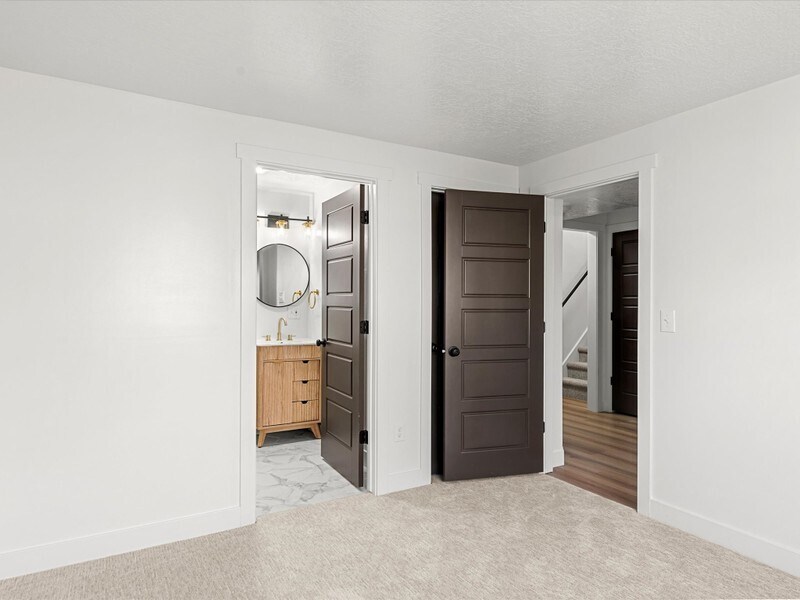 Building Photo - 2164 N 1450 E