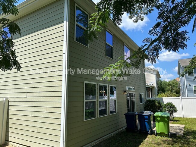 Building Photo - 5336 Black Maple Dr