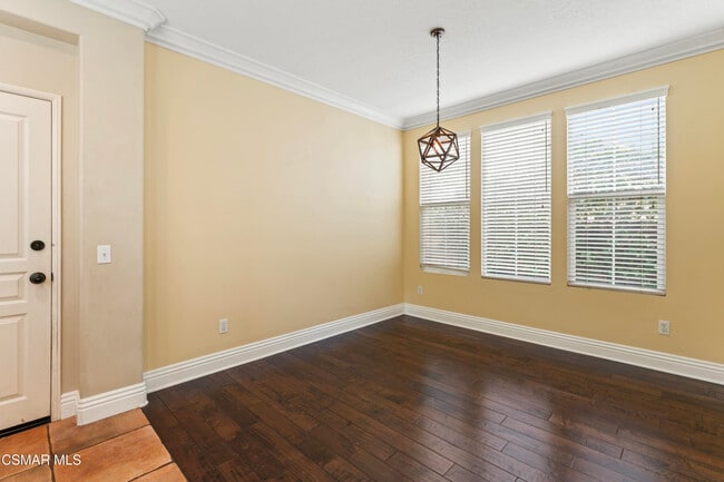 Building Photo - 186 Parkside Dr