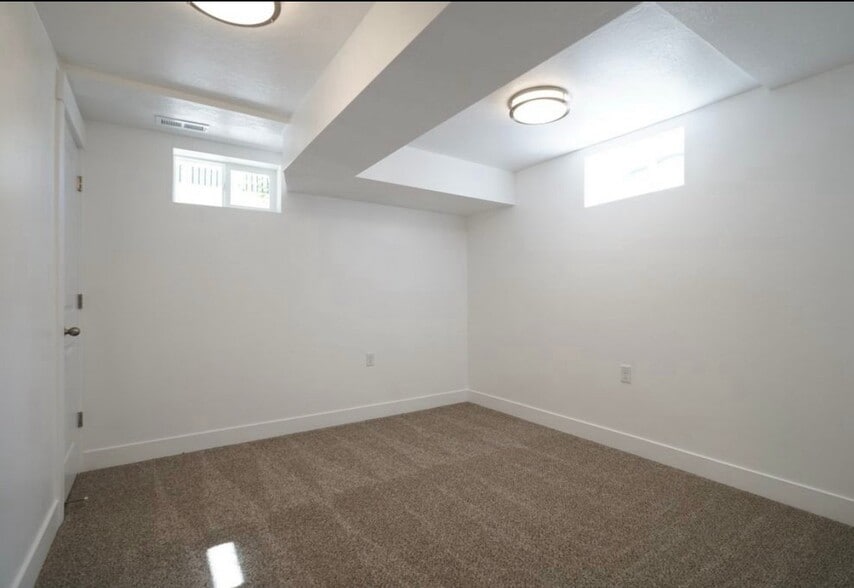 Building Photo - 2888 S 8650 W