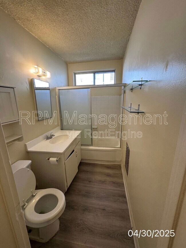 Building Photo - 11939 Albers St