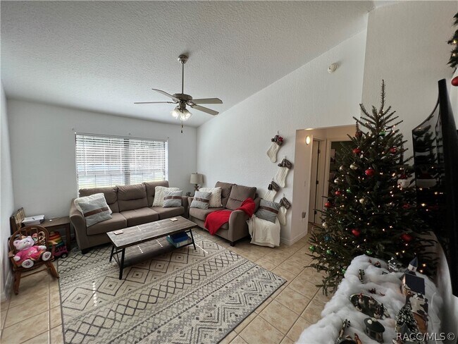 Building Photo - 1211 W Newbury St