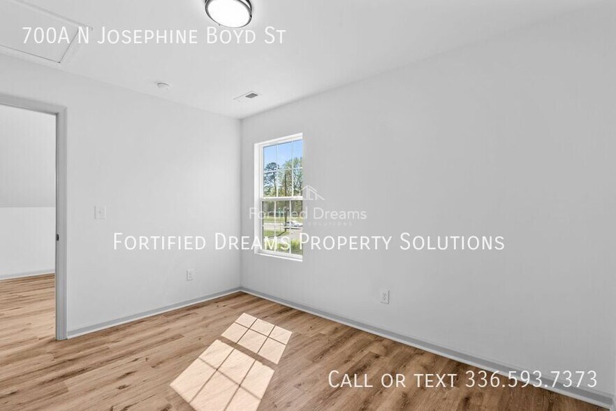 Building Photo - 700 N Josephine Boyd St