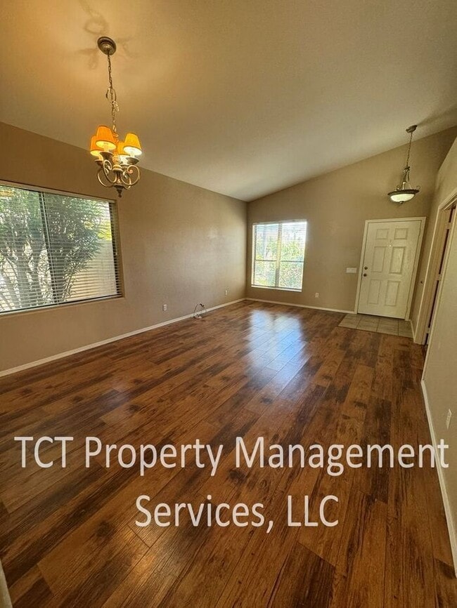 Building Photo - Beautiful 4 Bedroom Home with Private Pool