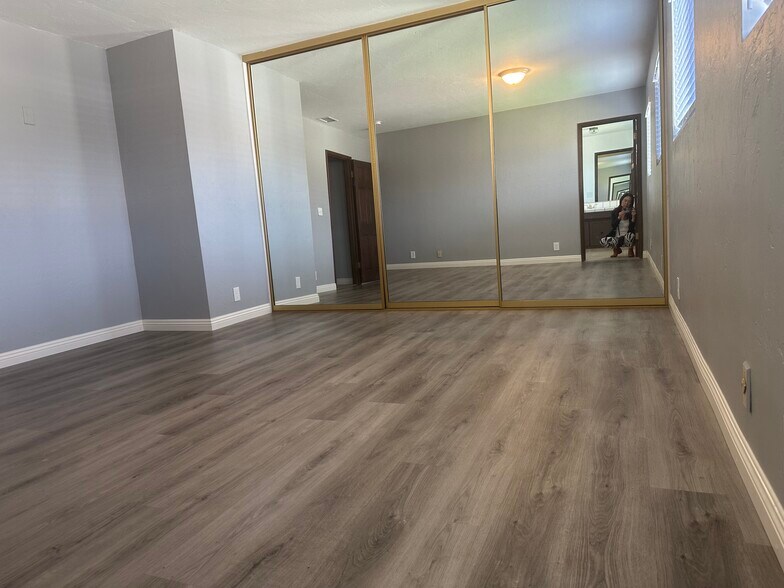 Building Photo - 21116 Denker Ave