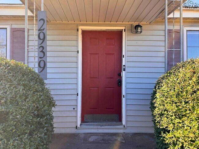 Building Photo - 2939 Parish St