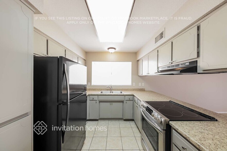Building Photo - 5322 W Seldon Ln