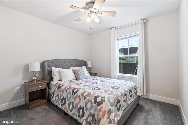 Building Photo - 1309 Crampton Pl