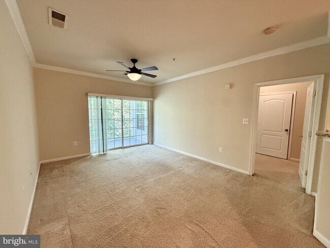 Building Photo - 9720 Holmes Pl