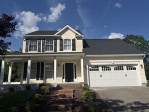 Building Photo - 64 Riverview Dr