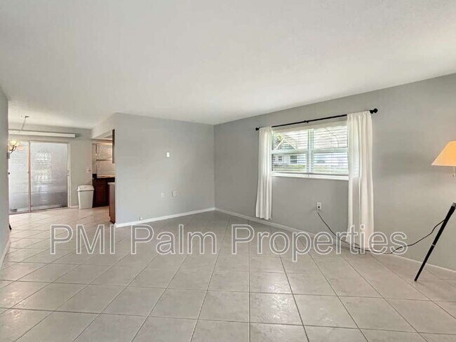 Building Photo - 3154 Meridian Way S