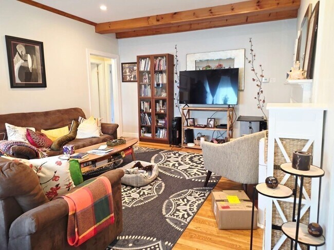 Building Photo - 70 Beaconwood Rd