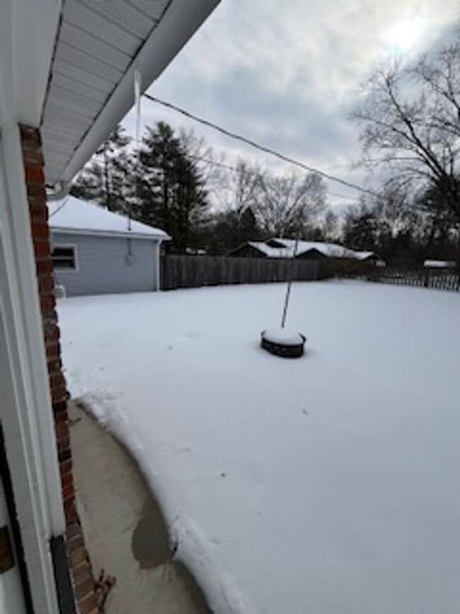 Building Photo - Well-Appointed East-Side Home with Exceptional Living Space in Sycamore Knolls