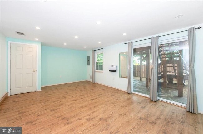 Building Photo - 11 Lazy Hollow Way