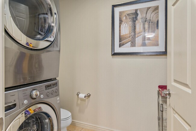 Building Photo - 45245 Seeley Dr