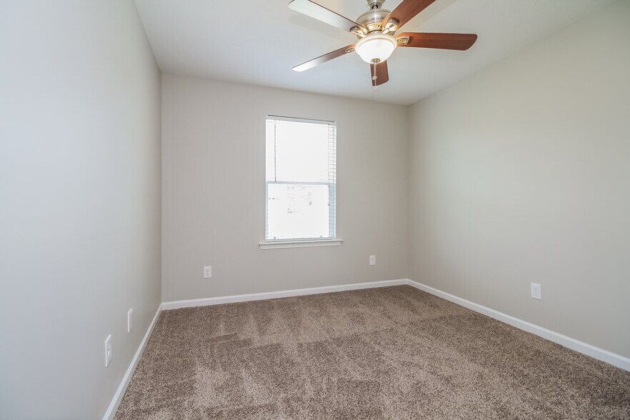 Building Photo - 2133 Longhunter Chase Dr