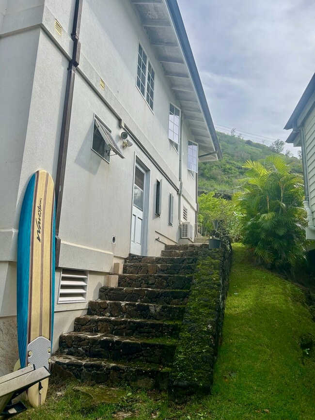 Building Photo - 116 Hanupaoa Pl