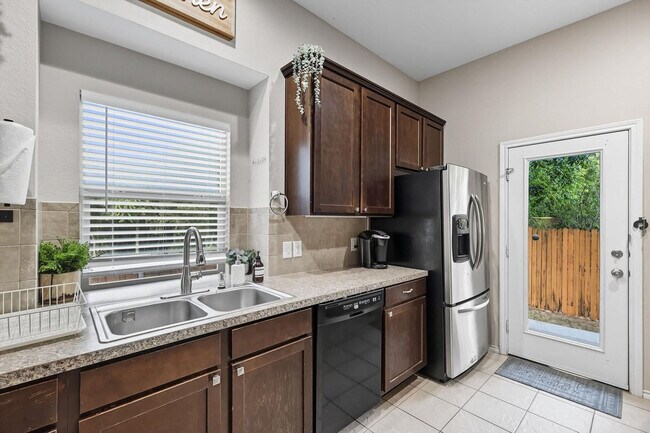 Building Photo - 8304 Timberbrook Ln