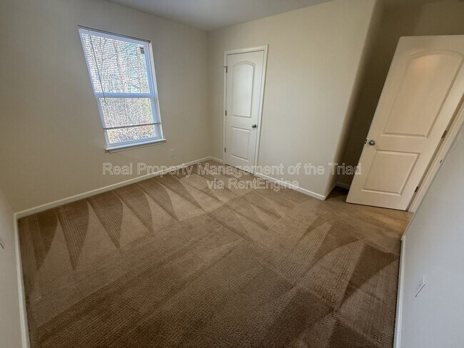 Building Photo - 2318 Deerbrook Forest Ln