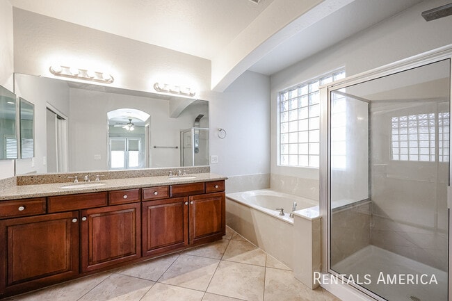 Building Photo - 3173 E Canyon Way