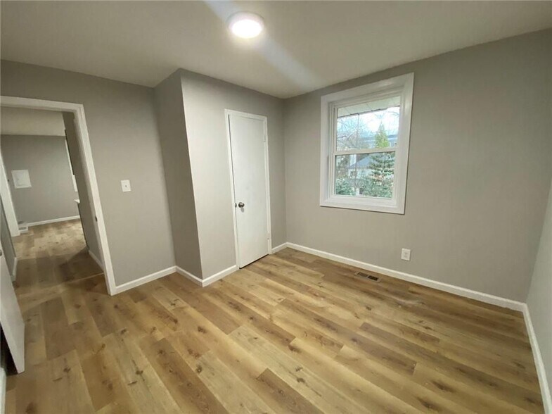 Building Photo - 951 Tilden St NW