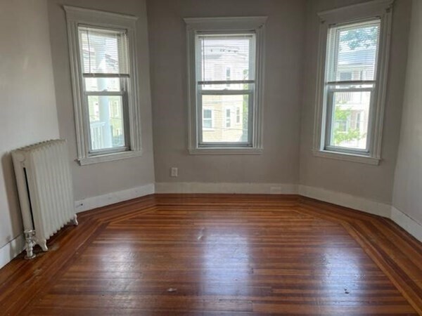 Building Photo - 18 Belknap St