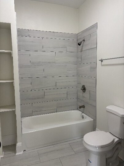 Building Photo - "3-Bedroom Home on Glenview Avenue with Spacious Layout and 2 Full Baths!"