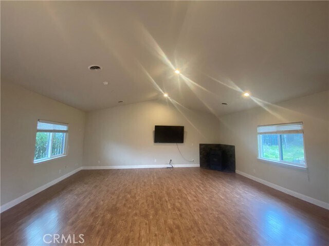 Building Photo - 21126 Yankee Valley Rd