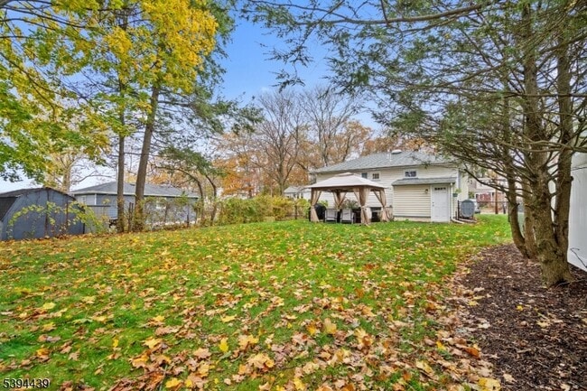 Building Photo - 90 Ford Rd