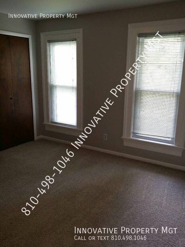 Building Photo - Spacious 4 bedroom , 1 1/2 bath home in Ga...
