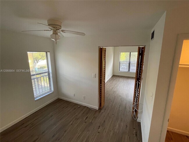 Building Photo - 8739 NW 39th St