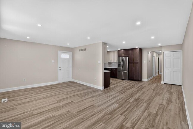 Building Photo - 9312 Edmund St