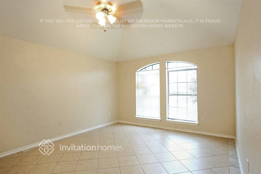 Building Photo - 4817 Creekridge Ln