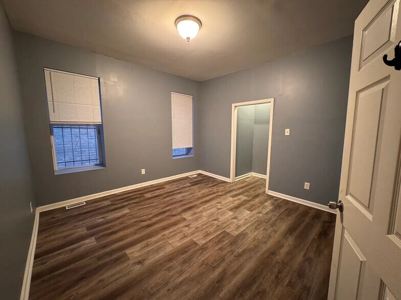 Building Photo - 4136 Saint Louis Ave
