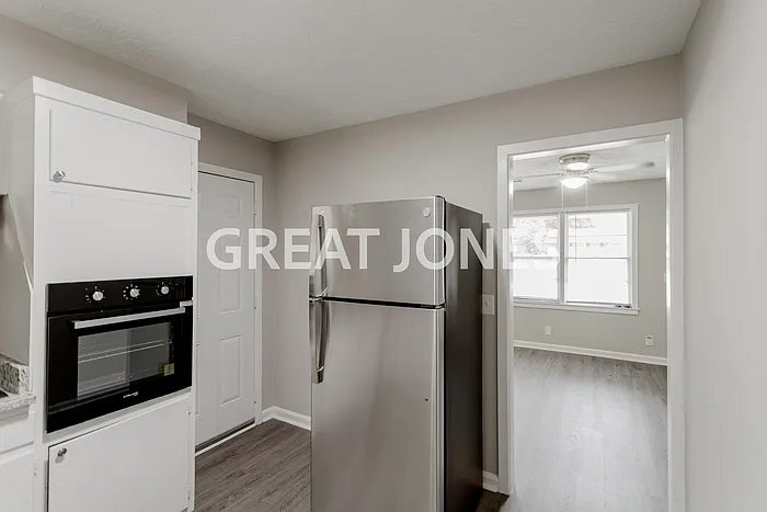 Building Photo - 1627 Celia Dr