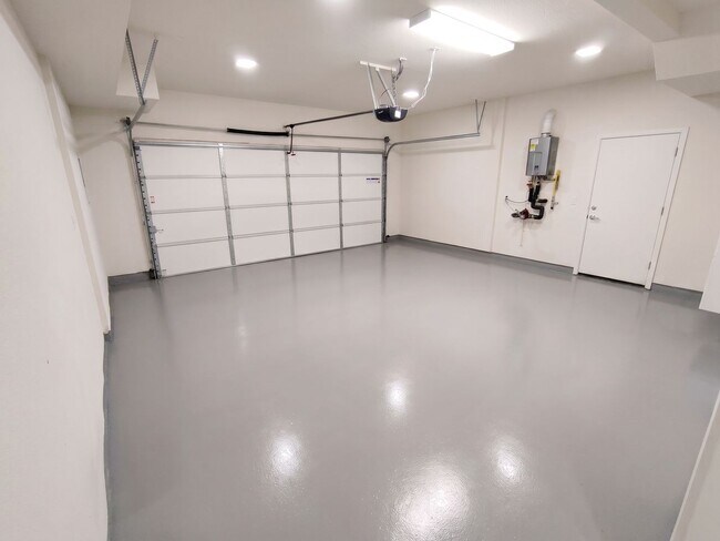 Building Photo - Spacious Alameda Landing Home with Premium Upgrades