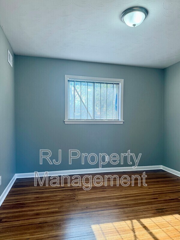 Building Photo - 1973 Tacoma Ave