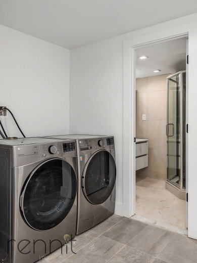 Building Photo - Kent Avenue, New York, NY 11249 - 4 BR 3 BA house