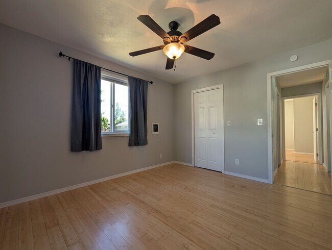 Building Photo - Fantastic 2-Bedroom, 2-Bath Home With Bonus Space!