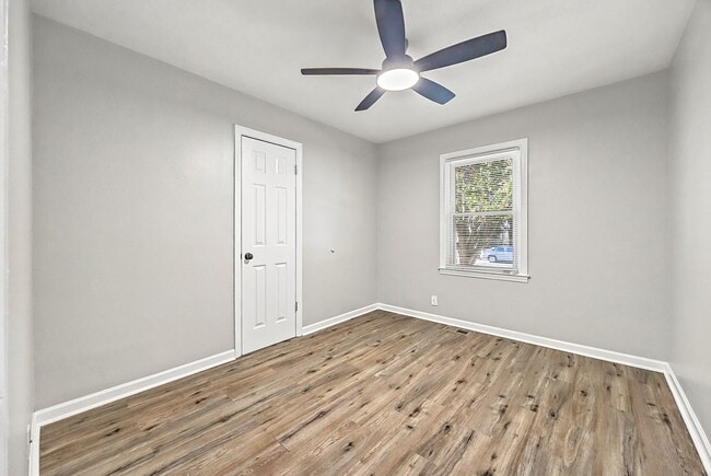 Building Photo - Newly renovated, adorable 3-bedroom, 1-bath home in Rock Hill!