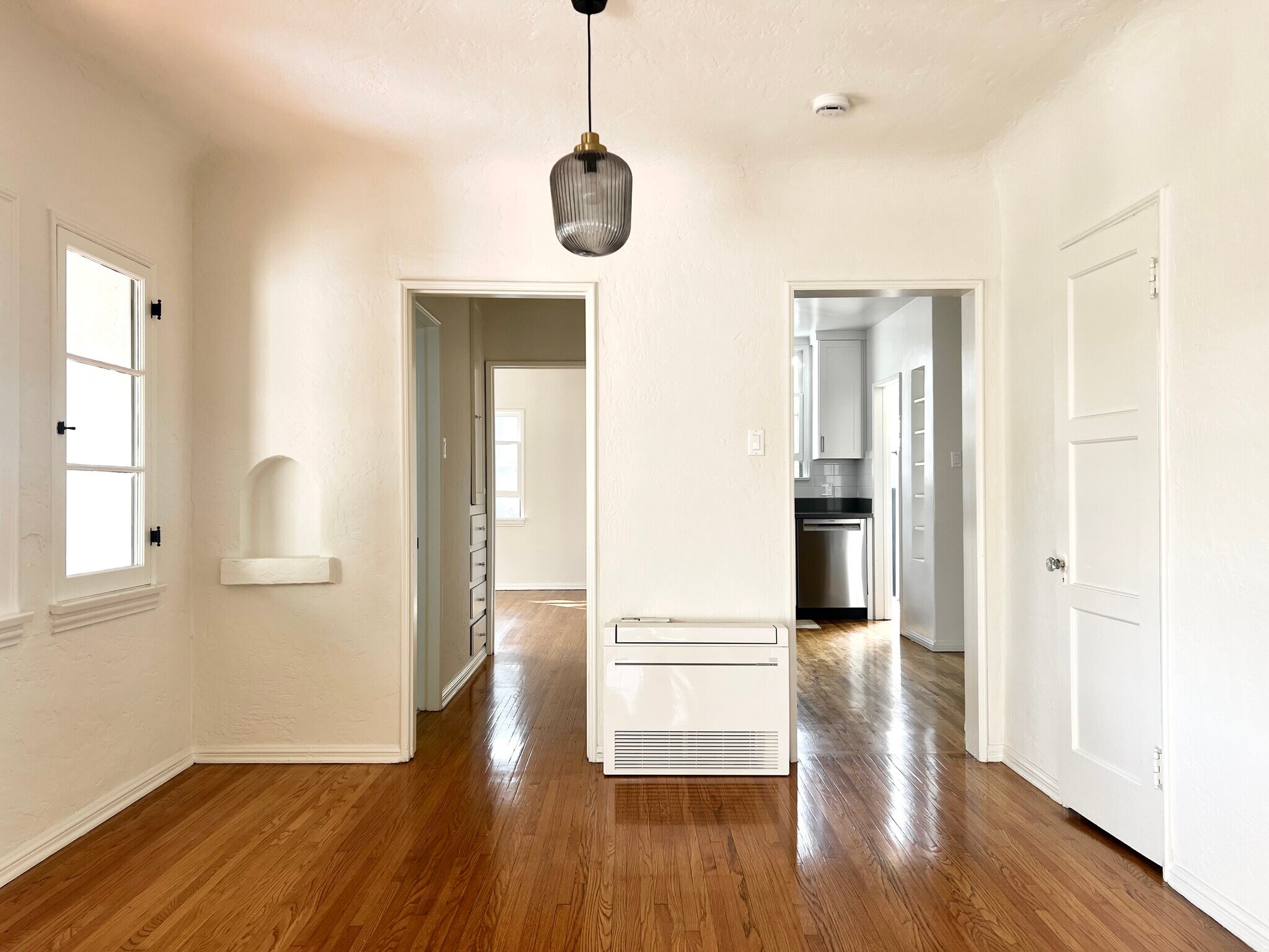 Building Photo - 3371 Tyburn St