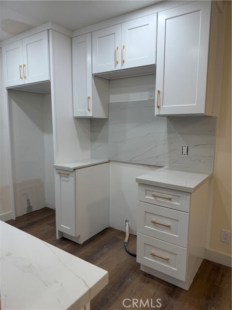 Building Photo - 1150 S Meadow Ln