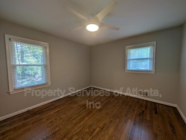 Building Photo - 1061 Homewood Ct