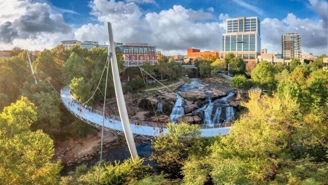 Building Photo - 102 Norse Crk Dr