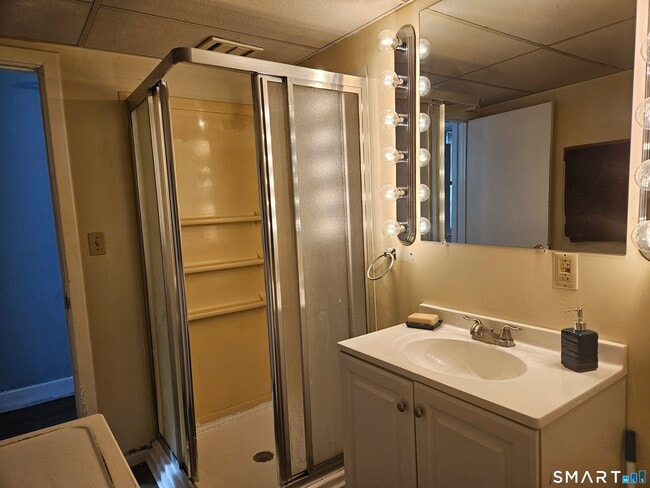 Building Photo - 57 Warren St