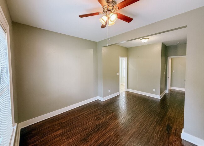 Building Photo - $500 OFF FIRST MONTHS RENT | Duplex in OKC!