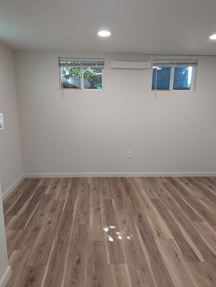 Building Photo - 2714 Snyder Ave