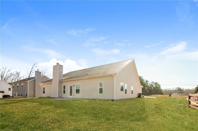 Building Photo - 1155 Senator Rd